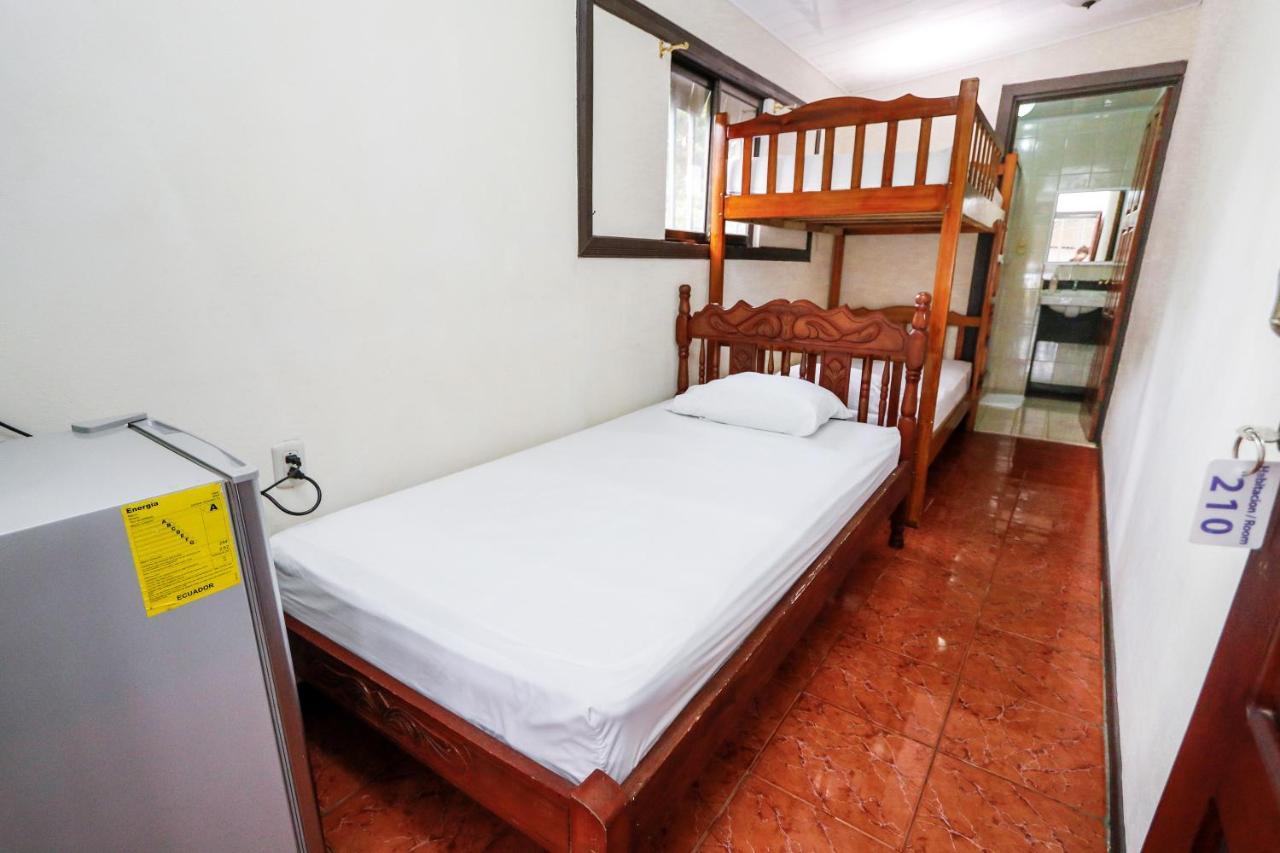 Hotel Flor Blanca Manuel Antonio Buitenkant foto